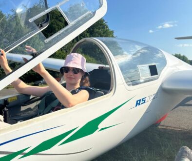 nil-sophie-wilms-erster-alleinflug-segelflug-768x1024 nil-sophie-wilms-erster-alleinflug-segelflug-768x1024